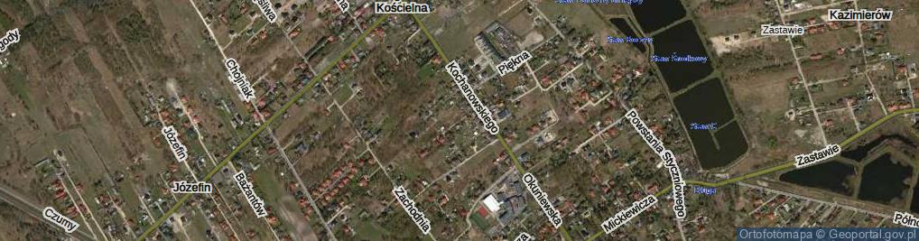 Zdjęcie satelitarne Asnyka Adama ul.